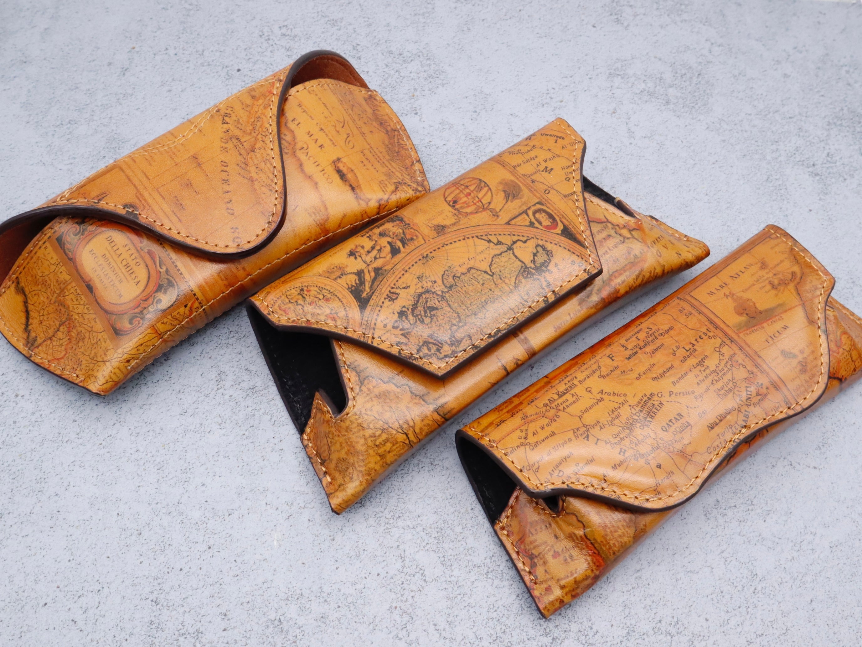 アンティーク風地図レザー