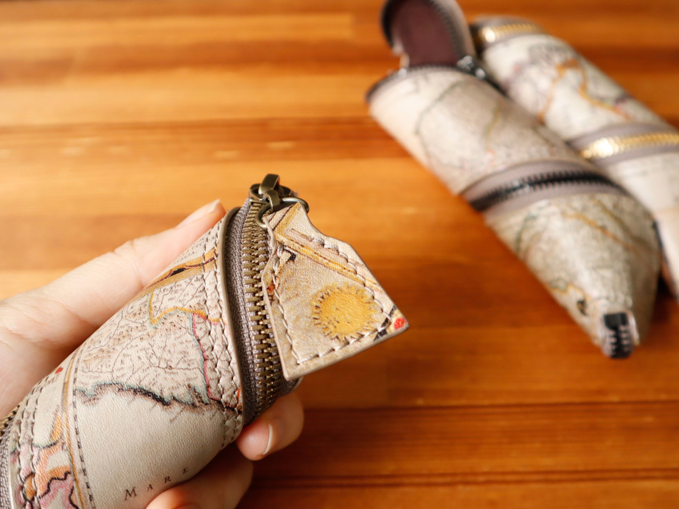 Leather roll fastener pen case ~Antique style map~(ivory)