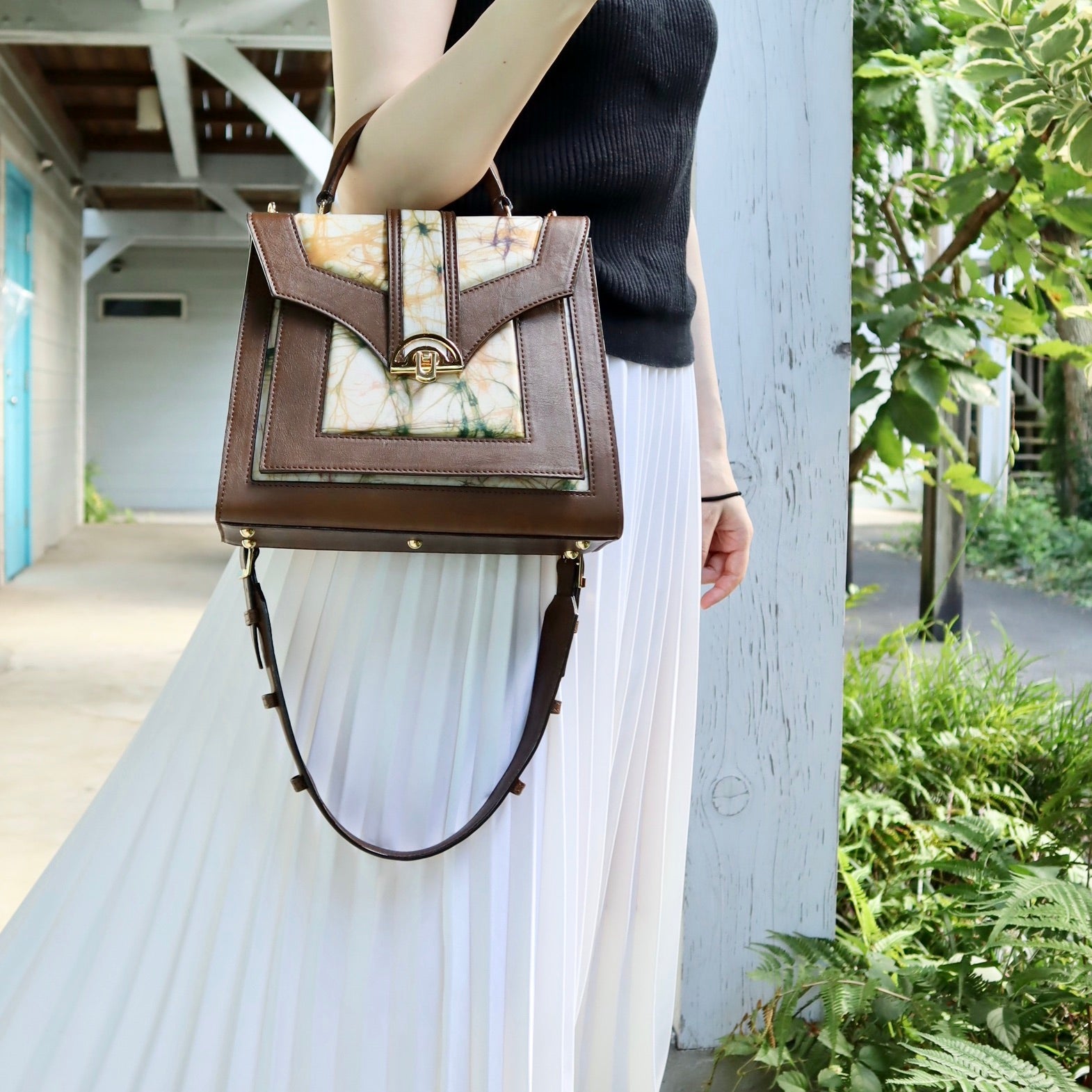 レザーとバティック染のミニショルダーバッグ(brown)classic