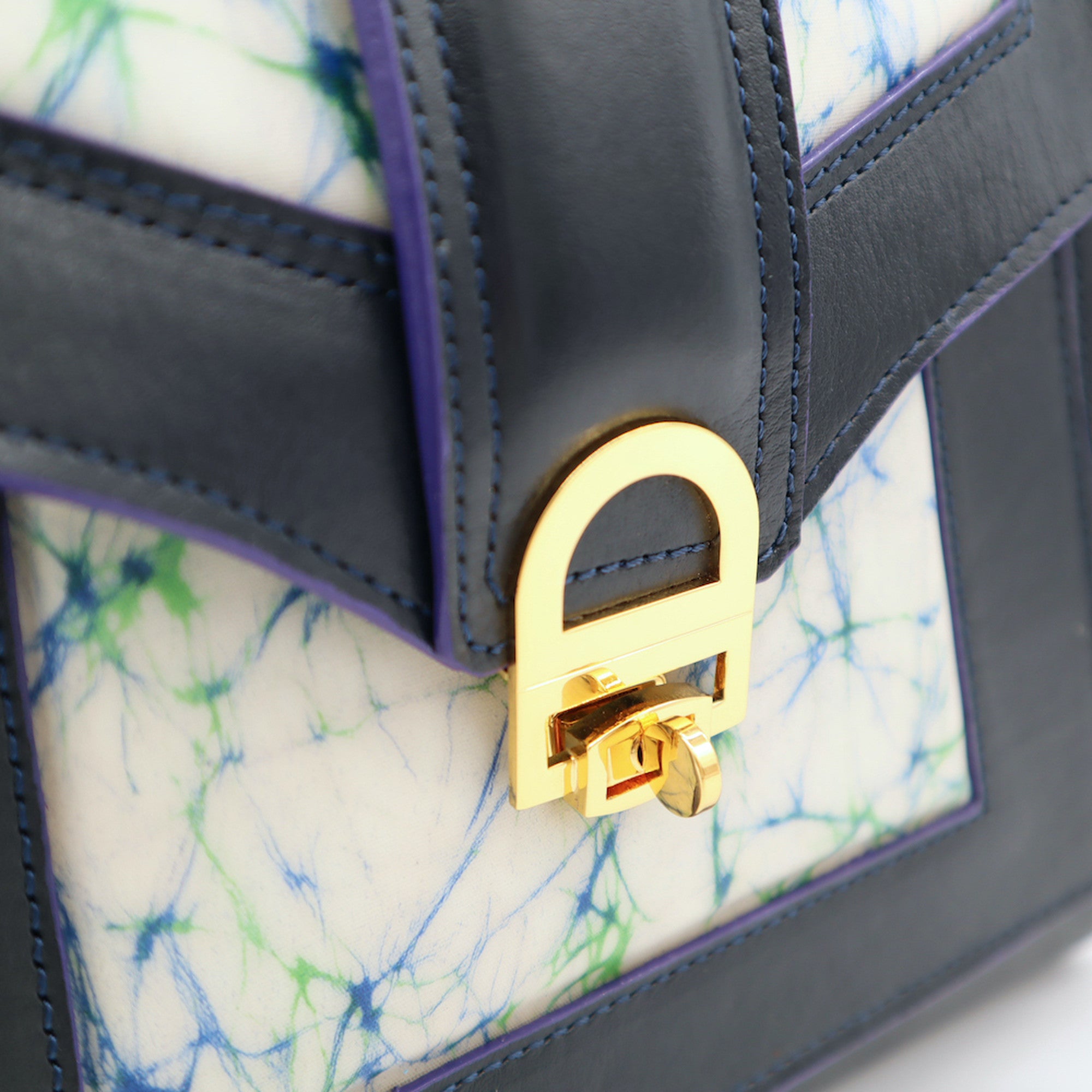 レザーとバティック染のミニショルダーバッグ(navy-blue)